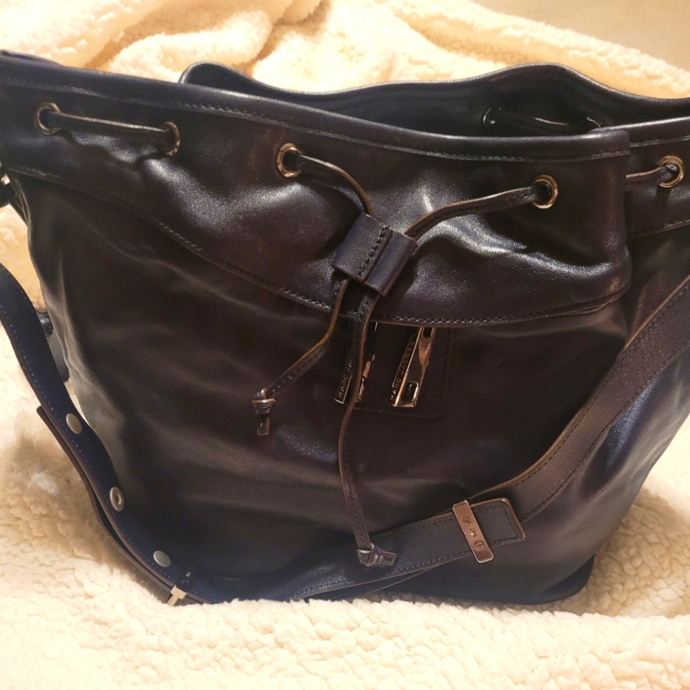 MARC JACOBS COLLECTION BUCKET  BAG